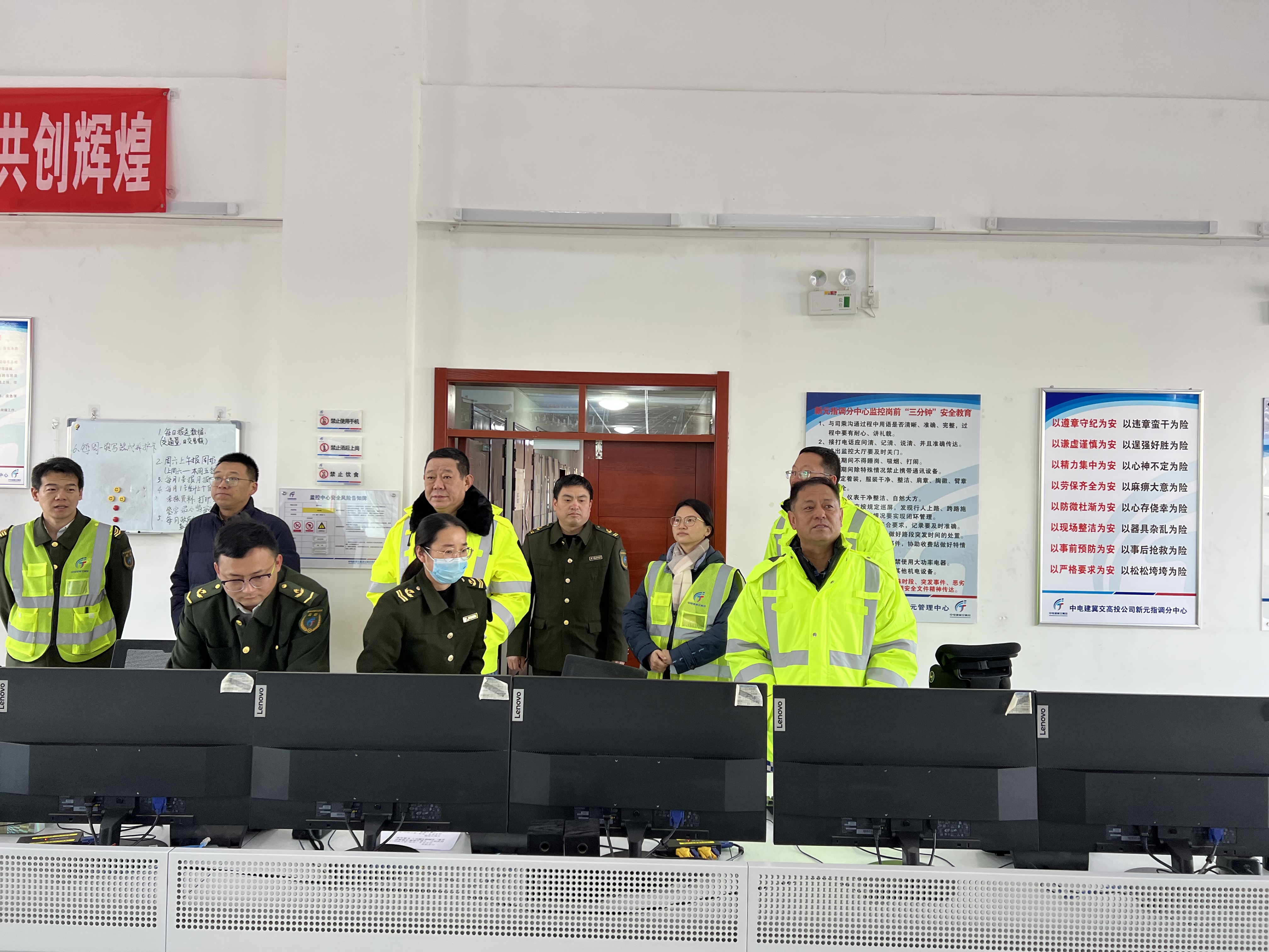 7b03f3afed42b12c077e4b4aca84103.jpg 7b03f3afed42b12c077e4b4aca84103.jpg