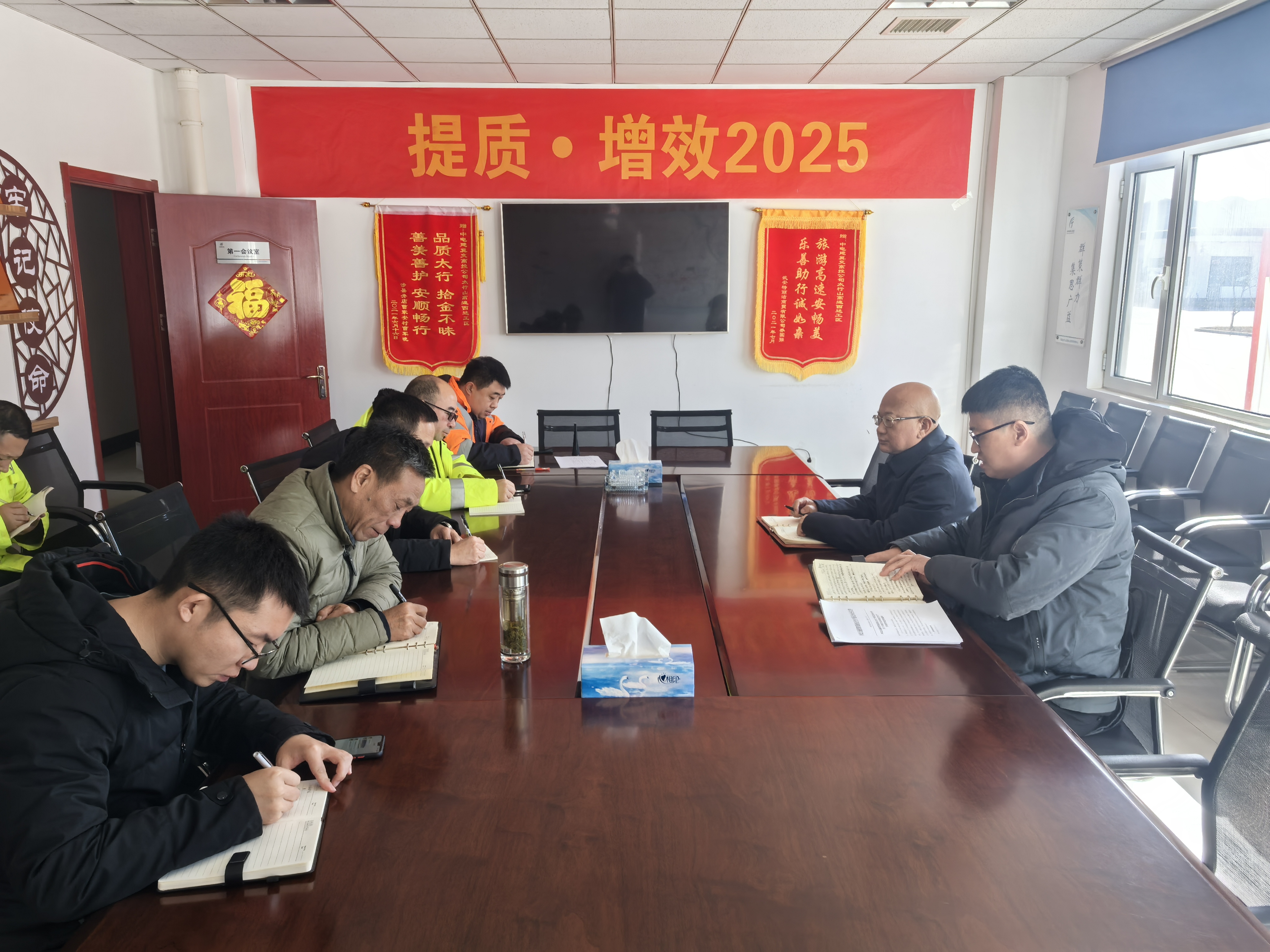 5b4ff1b1c05b14d34b1f17e00b5e5a7.jpg 5b4ff1b1c05b14d34b1f17e00b5e5a7.jpg