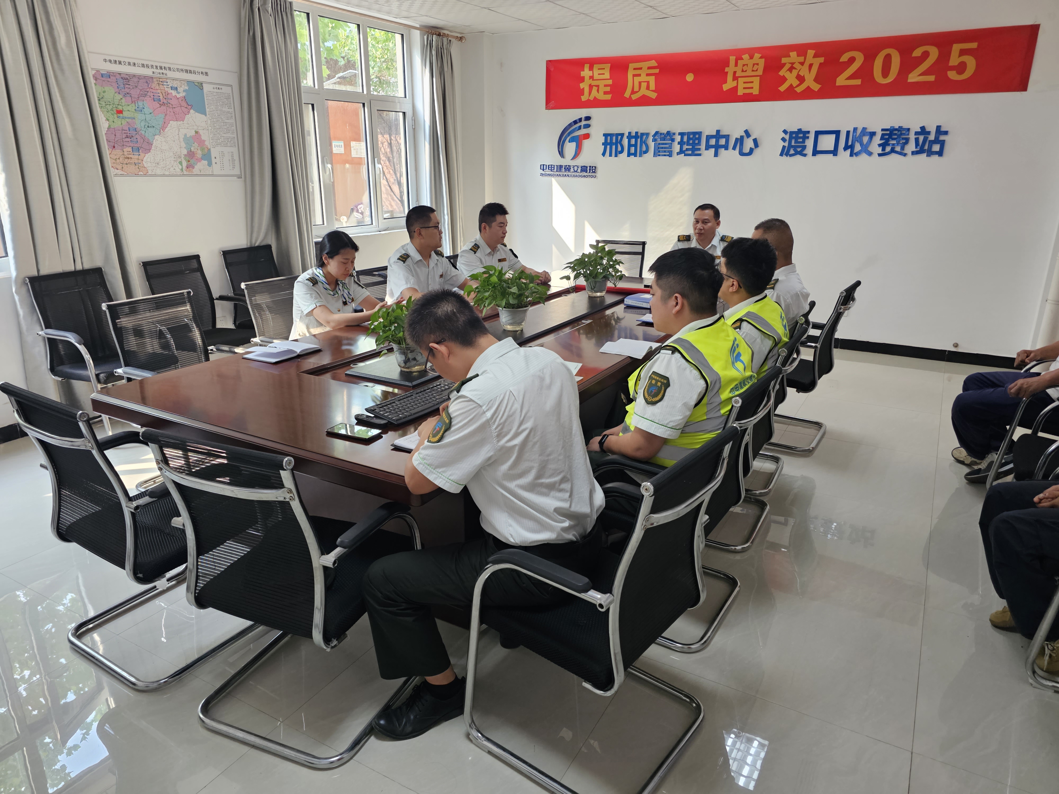 d99c97fbc636aff29c19903dd0ec57e.jpg d99c97fbc636aff29c19903dd0ec57e.jpg